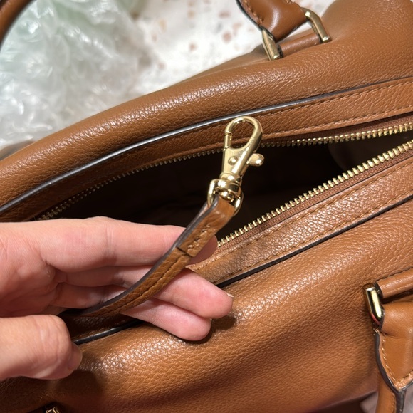 Michael Kors Raven Satchel - Picture 11 of 14